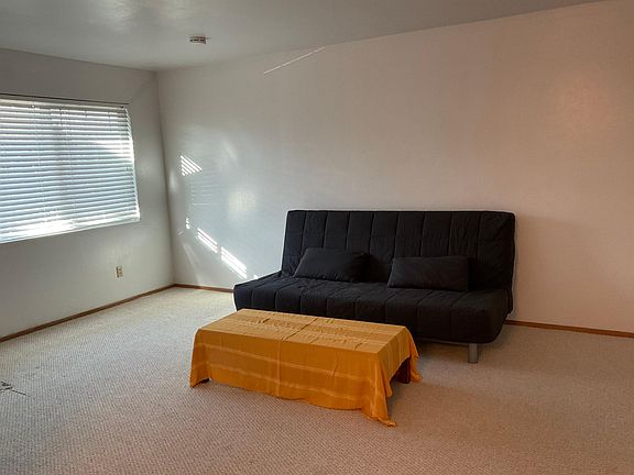 3rd image of 1074 Craig Dr