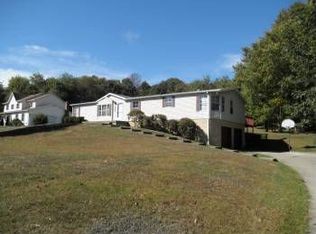 156 Mary Reed Rd, Baden, PA 15005