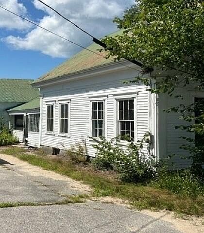 1st image of 257 Smarts Hill Road