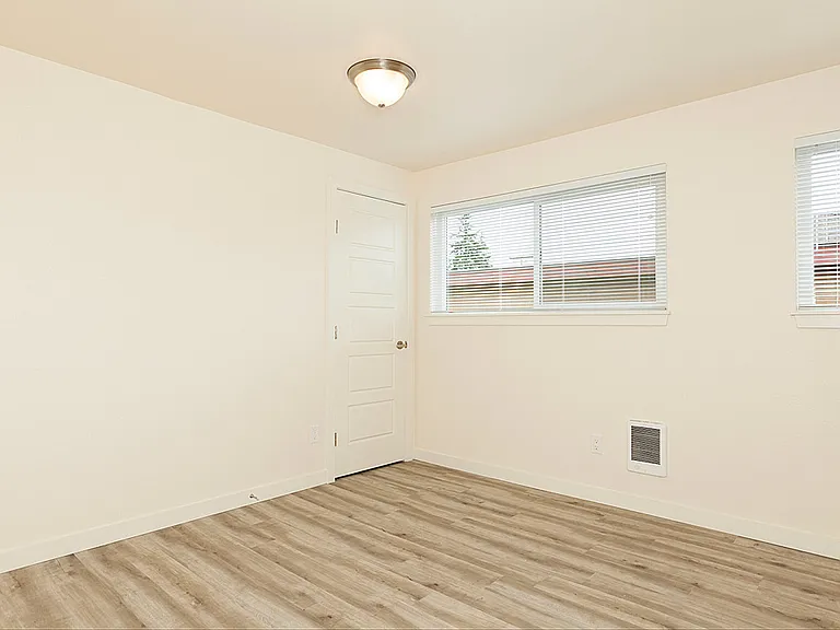 24th Ave NW - Located in Vibrant Ballard — Photo 47
