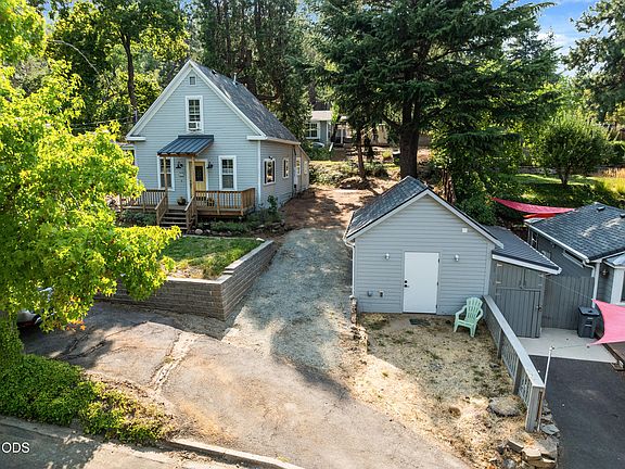5th image of 685 Beach St