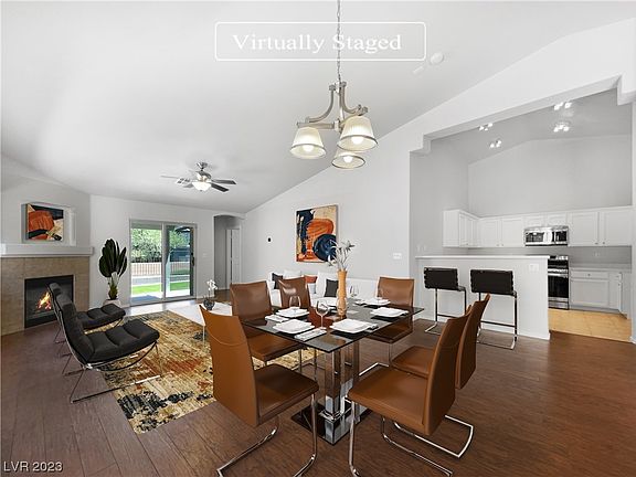 2nd image of 916 Majestic Oak St