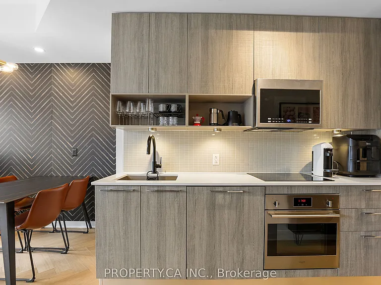 501 Adelaide St W #303 — Photo 15