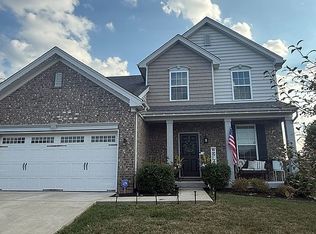 2022 Meadows Edge Ln, Louisville, KY 40245
