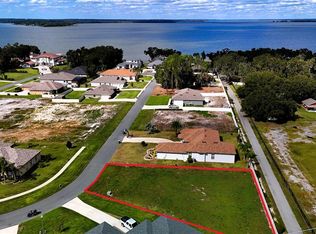 817 Oaks Shores Rd #14, Leesburg, FL 34748