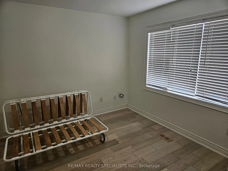 3774 Arbourview Ter #UPPER — Photo 17