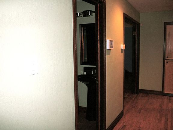 Hallway to bedrooms
