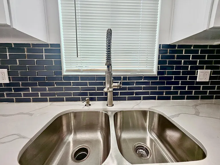 4192 S Harvard Blvd #1 — Photo 5