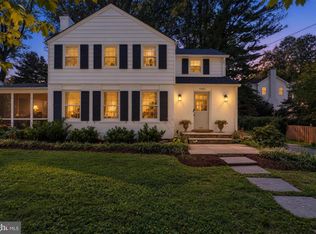 5908 Cromwell Dr, Bethesda, MD 20816