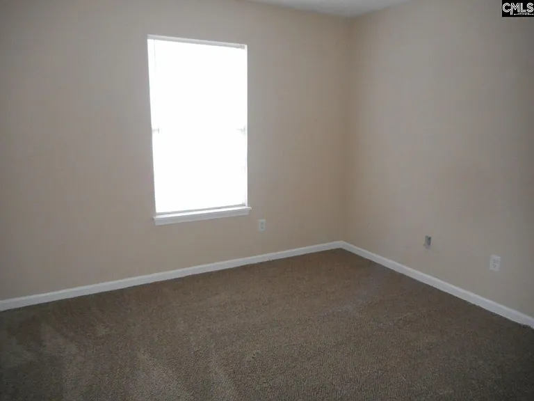 128 Crestland Dr — Photo 6
