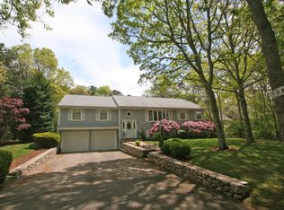 1387 Old Post Rd, Marstons Mills, MA 02648