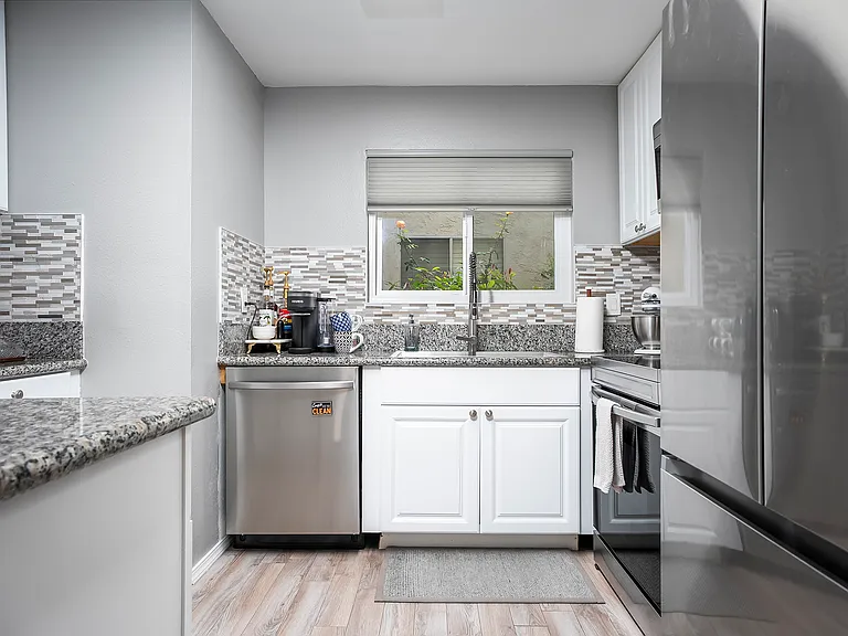 520 Sandalwood Pl #7 — Photo 22