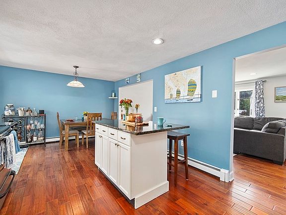 3rd image of 188 Gaston St #Sf