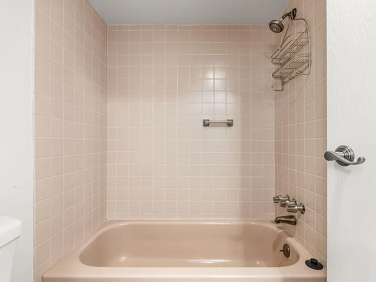 730 Cliffs Dr #303-A — Photo 20