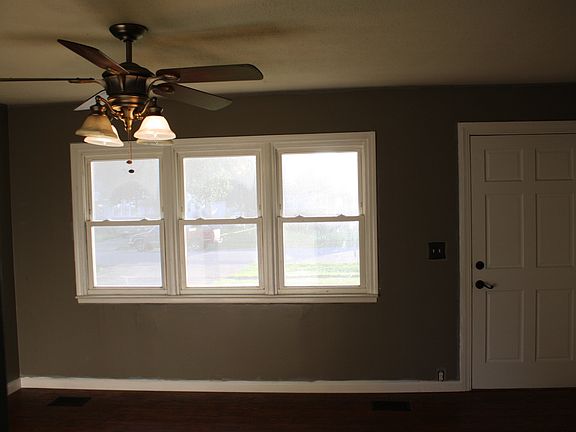 4th image of 7511 Gerald Ave