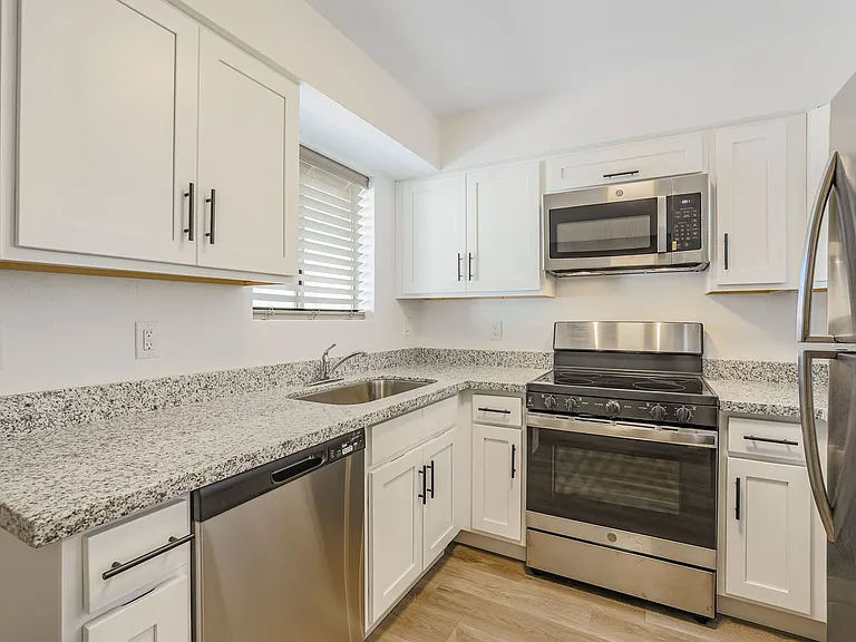 2941 E Cicero St #101 — Photo 8