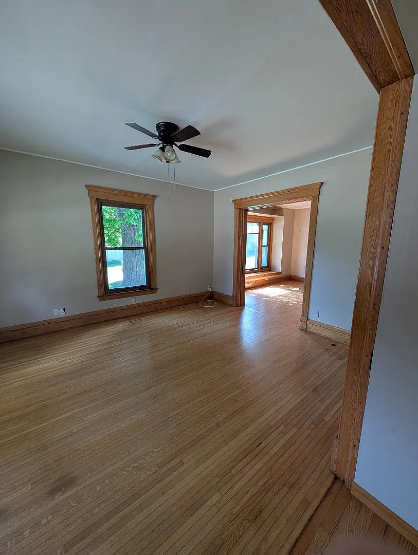 206 Oak St - 206 Oak St (Lower) — Photo 1