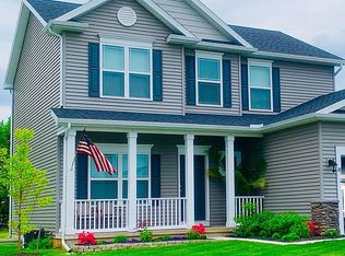 28 Candleford Hts, Rochester, NY 14586
