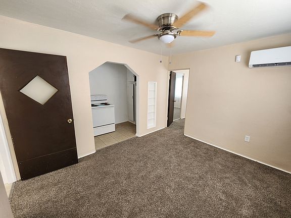 3rd image of 1515 W Washington St APT 10