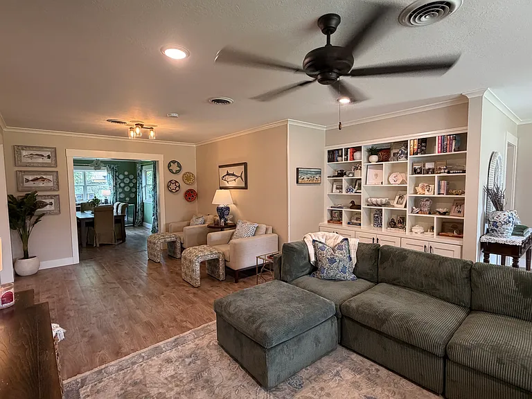 5610 Azalea Dr — Photo 3