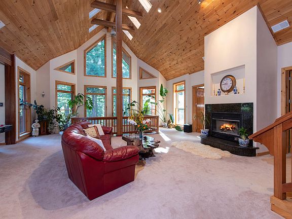 5th image of 18960 Timber Pointe Dr
