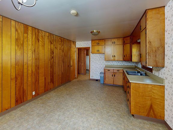 5th image of 514 N 3rd Ave