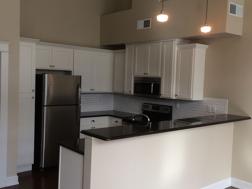 2nd image of 115 E Michigan Ave APT 205