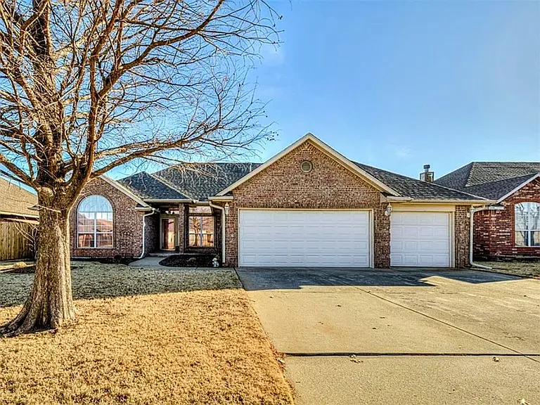 4012 Morning Star Dr — Photo 1