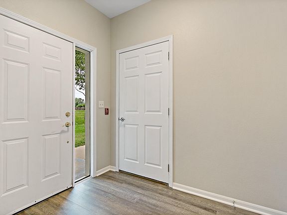 5th image of 6637 Meadowlands Cir Unit 5BB