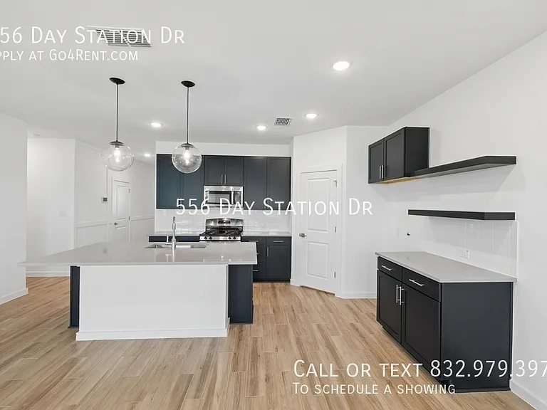 556 Day Station Dr — Photo 10