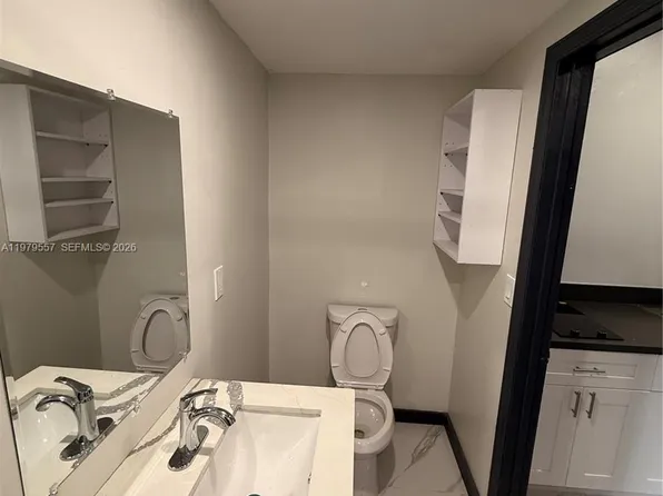 2020 Washington St, Hollywood, FL