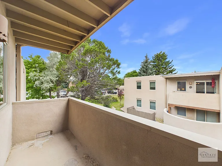 601 W San Mateo Rd #70 — Photo 25