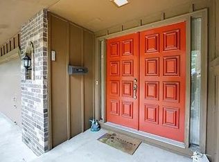 7425 Edgewood Ave N, Brooklyn Park, MN 55428