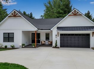 799 Casey Rd, East Amherst, NY 14051