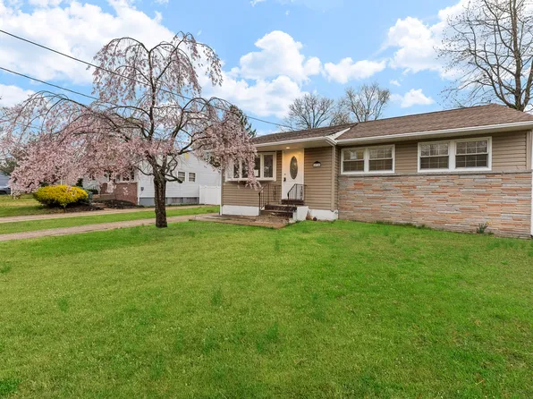 418 Delview Ln, Delanco, NJ 08075