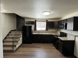 545 Sandra Ln APT 3, Rockford, IL 61107