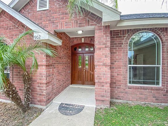 5th image of 902 Treyson Dr