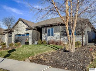 3807 N 189th St, Elkhorn, NE 68022