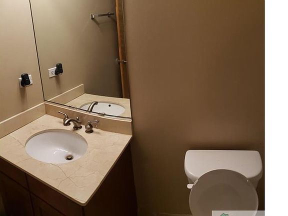 4th image of 6300 S Woodlawn Ave