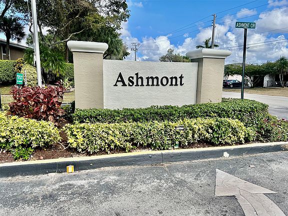 2nd image of 7426 Ashmont Circle #211