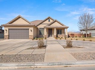 2821 E Crimson Ridge Dr, St George, UT 84790