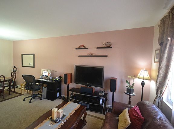 4th image of 3389 Cameron Dr #3389