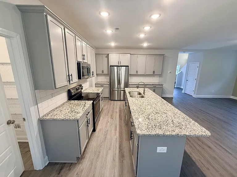227 Flying Bolt Dr — Photo 5