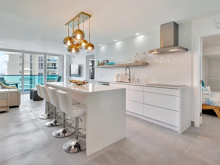 4001 S Ocean Dr #14H — Photo 3
