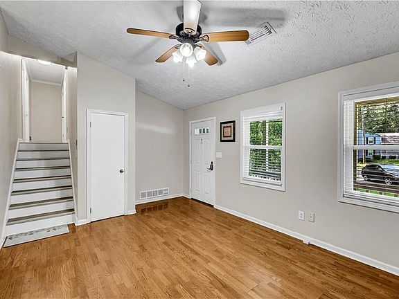 3rd image of 1501 Fieldrock Ct