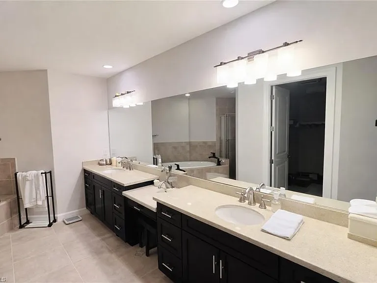 2547 Marquesa Royale Ln #3201 — Photo 16