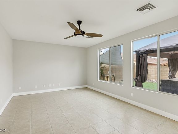 5th image of 1006 Pecos River Ave