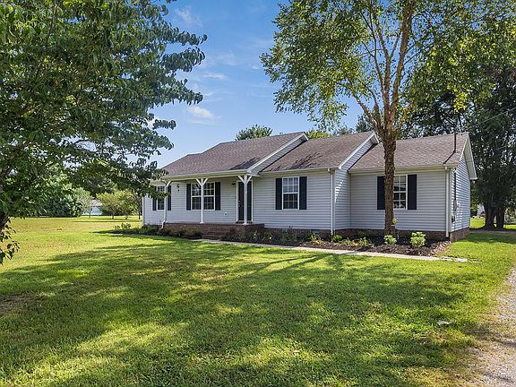 3rd image of 1817 Golden Valley Dr