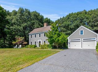 75 1/2 Pleasant Valley Rd, Amesbury, MA 01913