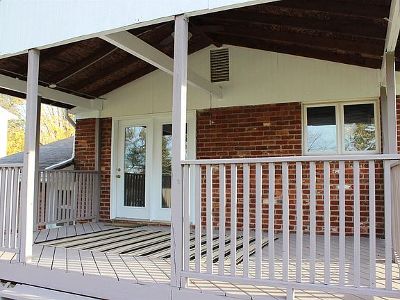 3rd image of 7104 Manderlay Dr
